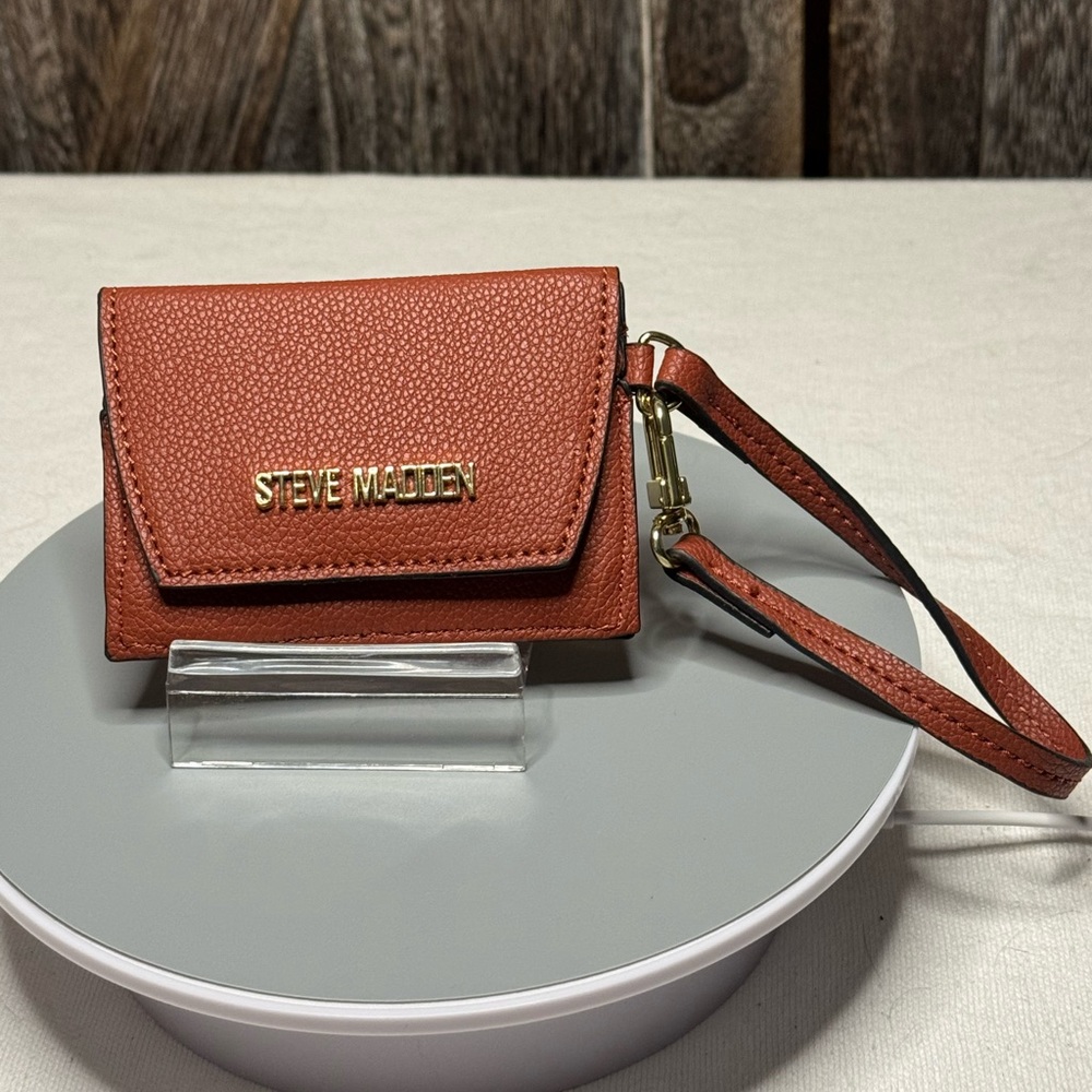 Steve Madden Tan Key & Card Holder